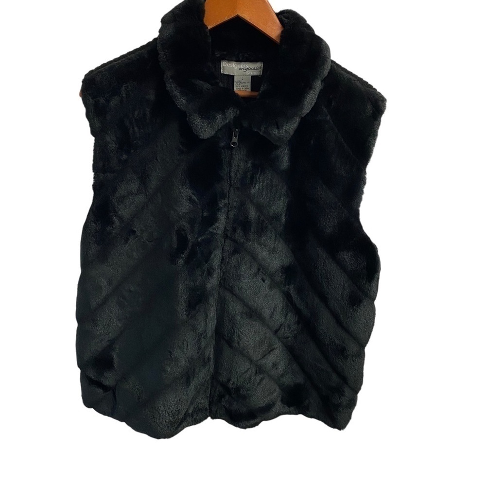 Designer‎ originals studio ladies vest size large.